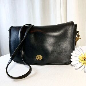 Coach City Vintage Black Leather Crossbody Bag